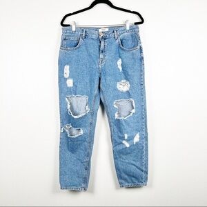 FOREVER 21 High Rise Distressed Straight‎ Leg Jeans 30